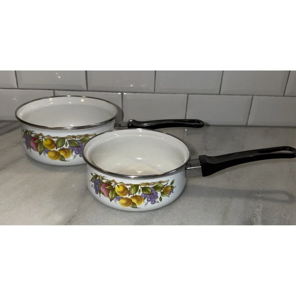 Set Of 2 vintage enamelware Saucepans With Fruit Motif OLA000‎